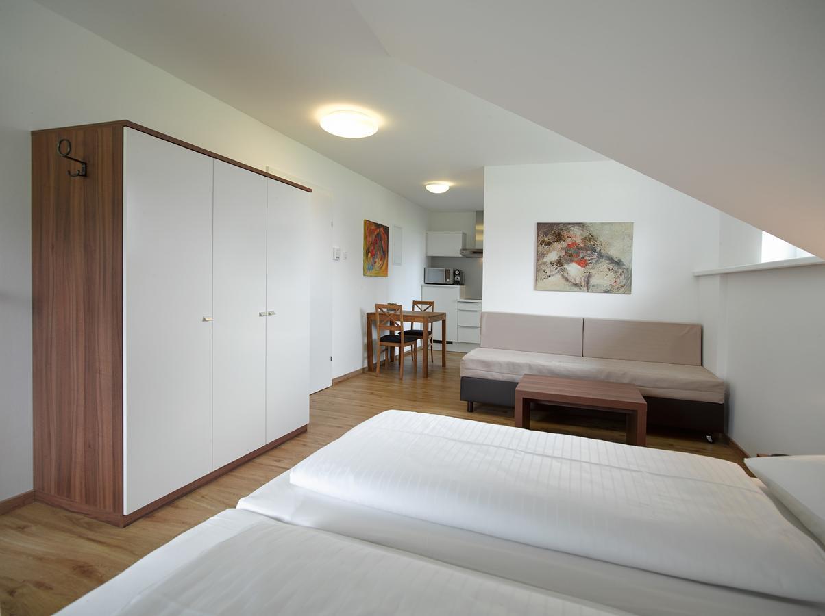 Aparthotel Fuerst Уиндишгарстен Екстериор снимка